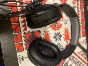 للبيع سماعات