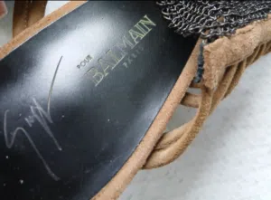 فرصة ذهبية كعب Balmain الأصلي بحالة ممتازة وكمان بسعر ممتاز