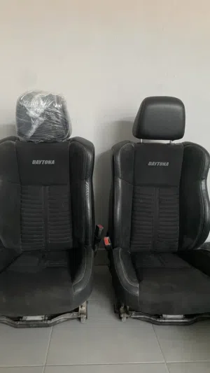 Dodge charger Daytona seats original  كراسي دوج جارجر ديتونا اصليين