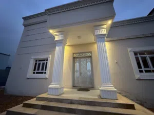 300 m2 3 Bedrooms Townhouse for Rent in Dhofar Salala