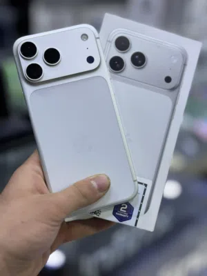 iPhone 17 Pro max 256GB  Battery 99% مشحون 141 مره شرق اوسط مدخل خط معاه الكرتونه