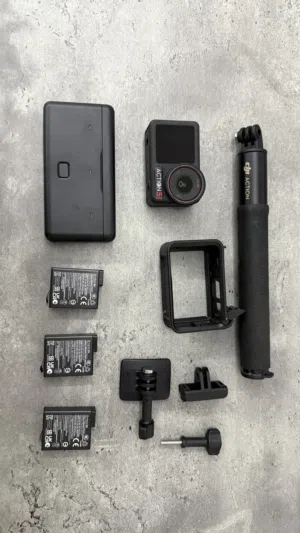 DJI Osmo Action 5 Pro Adventure Combo