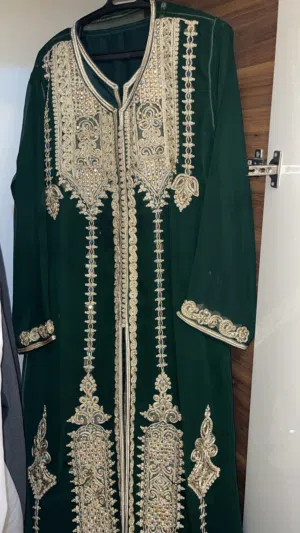 فساتين مغربيه للبيع