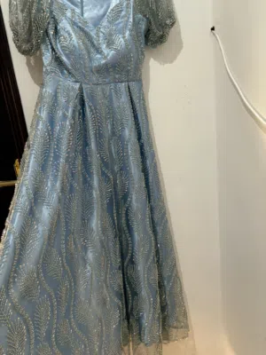 فستان سهره مستعمل ساعتين شبه جديد فقط للبيع