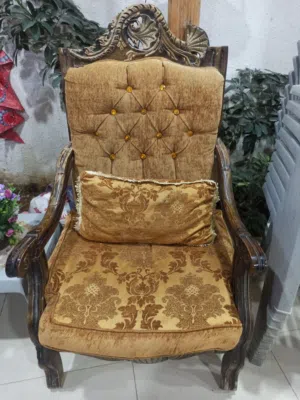 طقم كنب خشب زان فاخر السعر محروق السبب السفر