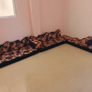 4 فرشات مع 4 مساند وركايات