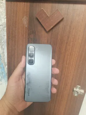 هوت 60 برو بلس