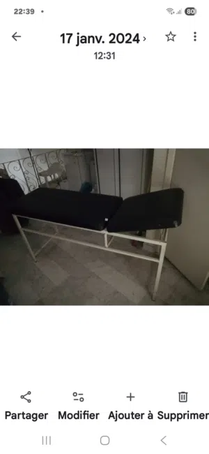 2 chariots 4 طاولات متحركة بدواليب