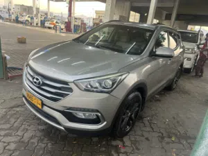 Used Hyundai Santa Fe in Muscat