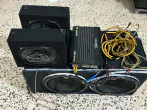 سستم للبيع بحاله الوكاله سماعتين بايونير مع صندوقهم وصبين كينودد وامبيفير2800W مع جدله الاصليه