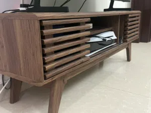 طاولة تلفاز