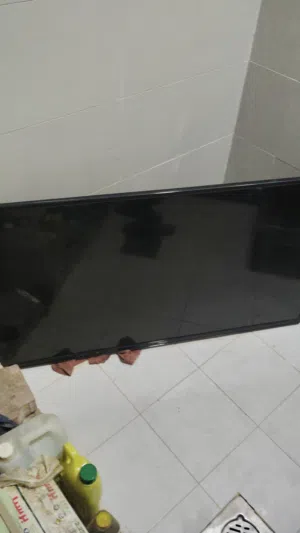 شاشه للبيع ونسا 55بوصه