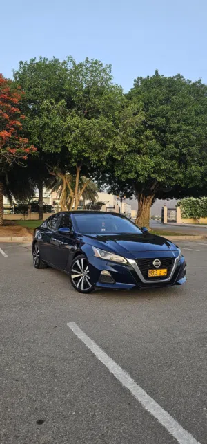 Used Nissan Altima in Al Batinah