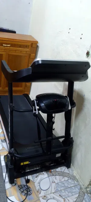 جهاز جري رياضي