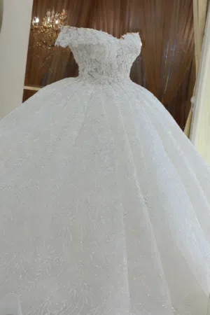 فستان فرج جديد