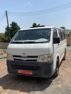 Used Toyota Hiace in Al Dakhiliya