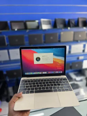 Apple MacBook M
