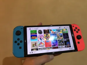 ننتندو سويتش معدل مع 5000 لعبة متاحة >>