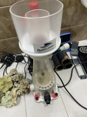 سامان حوض سمك بحري متنوعة للبيع  جميعها للتواصل