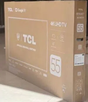 شاشة TCL استعال 6 اشهر تقريبن جديدة لزقة شاشة بعدها موجودة عليها