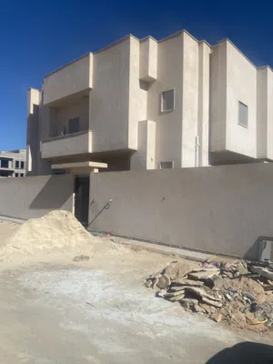 526 m2 More than 6 bedrooms Townhouse for Sale in Tripoli Al-Bivio