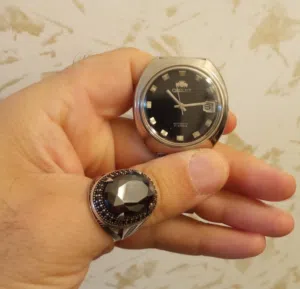 ساعات ماركات اصليه للبيع