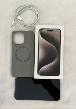 iPhone 15 pro max 256GB TDRA (UAE) version .. Zero Scratches