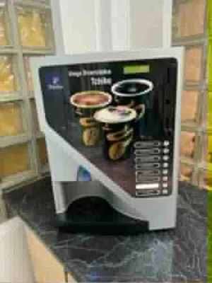 ماكنه قهوه ثمانيه اصناف ماركه عالميه اصلييه الماااني