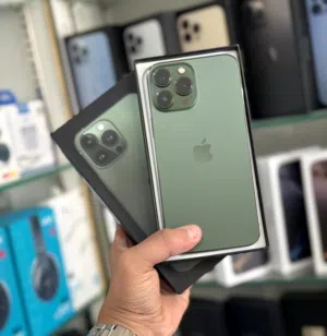 Apple iPhone 13 Pro Max 128 GB in Muscat