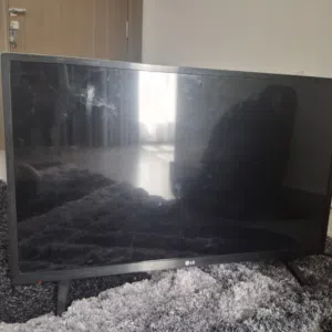 شاشه LG مع ريموت مستعمل مع جهاز جوجل بدون ريموت