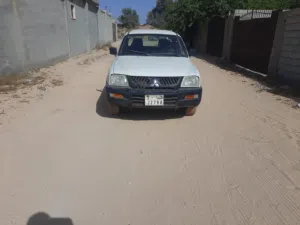 متشي L200موديل 2005