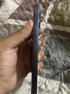 Apple iPhone 15 Pro Max 256 GB in Amman