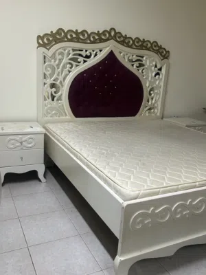 للبيع سرير