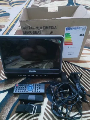 شاشه عدد 2 الجبيره جديده والثانيه بيها خلل شغاله سعر 125 وبيهن مجال