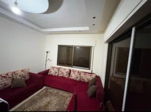 كنب 3 قطع مع طاولة شاشة زجاج