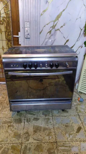 طباخ مصري يونيفرسال خمس عيون