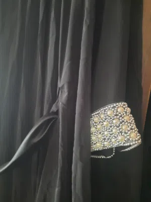 فستان مع عبليتو شيفون لون تفاحي كتير حلو وله دانتيل لولادة لعروس كتير تقيل