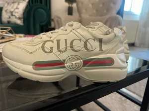 Gucci original جوتشي احذيه اوربيه مستعمله