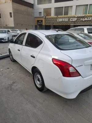 Nissan Sunny 2020