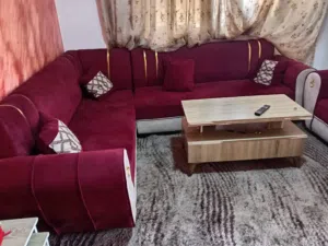 غرفة نوم كاملة مع جميع ملحقاتها خشب لامينيت مضاد للعفن خزانة عمق 70 سم الغرفة مضيئة بالكامل مع طقم ك