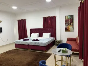100 m2 More than 6 bedrooms Townhouse for Rent in Muscat Qurm
