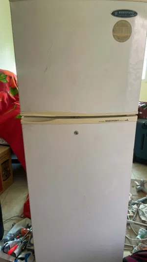 ثلاجة WestPoint