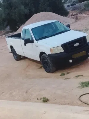 سيارة خالية من العيوب للبيع