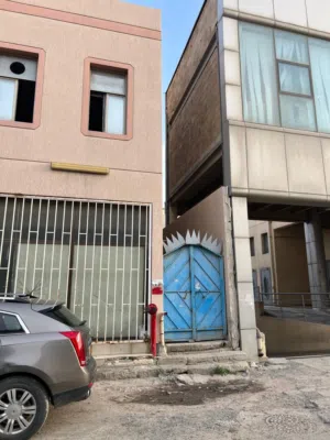 للإيجار بالرى محل تجارى مع ميزانين ادارى