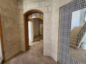 350 m2 4 Bedrooms Villa for Sale in Amman Um Uthaiena Al Gharbi