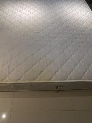مرتب بحالة ممتازة جداً