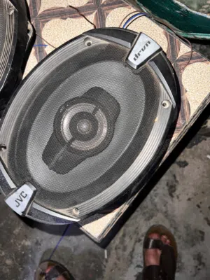 سماعتين بيضوي JVS600W100ارمس مع مسجل JVS للبيع