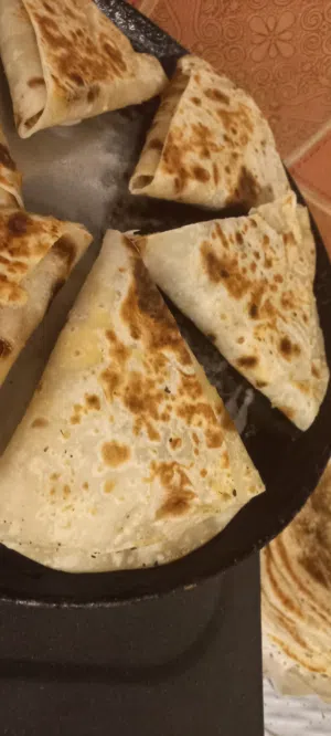 بيع طبخات جاهزة تطبخ بشكل يومي
