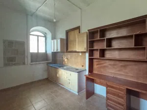 100 m2 3 Bedrooms Apartments for Rent in Ramallah and Al-Bireh Downtown