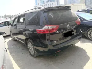 Toyota Sienna 2017
